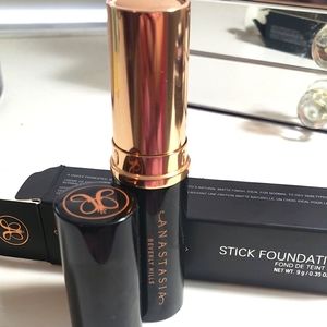 Anastasia Beverly Hills Stick Foundation